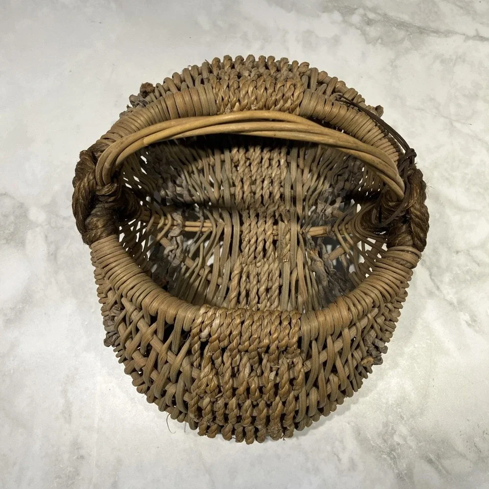 Vintage Woven Buttocks/Butt Basket Primitive Folk Art Rustic Egg Gathering Boho